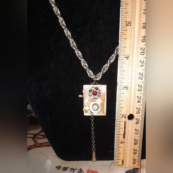 Vintage trinket, pill box Old Timey phone rhinestone pendant and charm - Picture 4 of 16